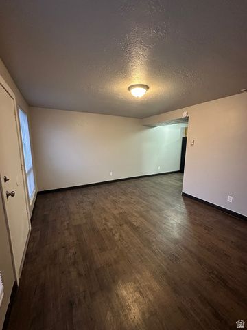 1235 E GORDON AVE, Layton, UT 84040