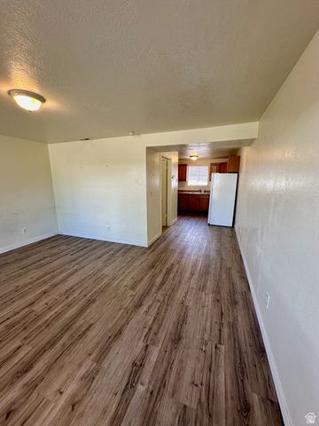 1235 E GORDON AVE, Layton, UT 84040