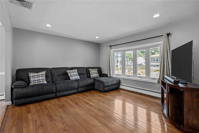38 Bateman Avenue, Cranston, RI 02920