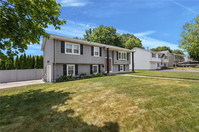 38 Bateman Avenue, Cranston, RI 02920