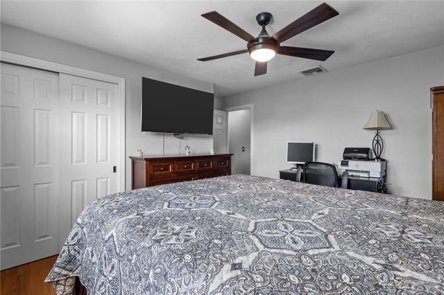 38 Bateman Avenue, Cranston, RI 02920
