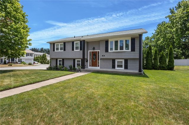 38 Bateman Avenue, Cranston, RI 02920