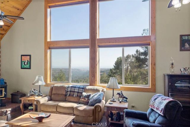 4592 Wendlis Road, Forest Ranch, CA 95942