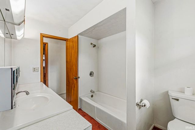 26392 Harrison Road, South Bend, IN 46619