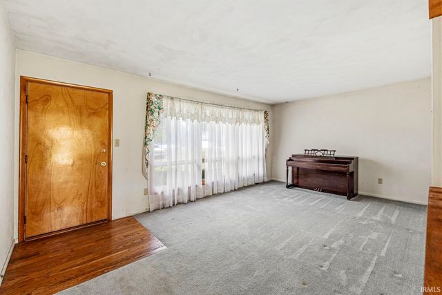 26392 Harrison Road, South Bend, IN 46619