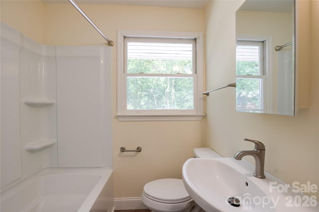 49 First Street, Asheville, NC 28803