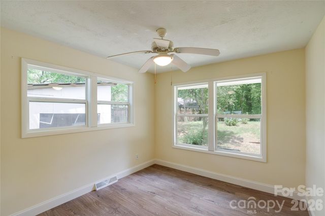 49 First Street, Asheville, NC 28803