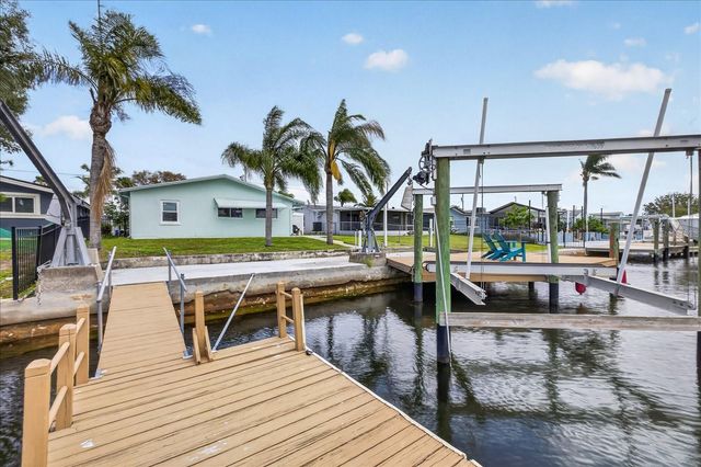 4953 BLUE HERON DRIVE, New Port Richey, FL 34652