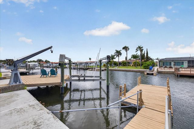 4953 BLUE HERON DRIVE, New Port Richey, FL 34652