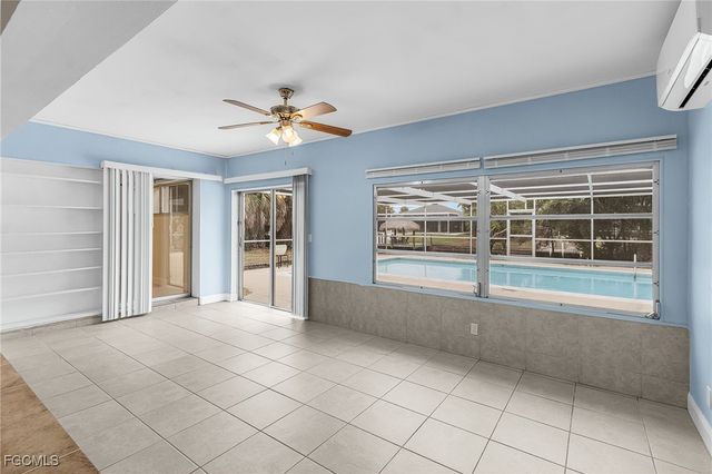 1453 Venetian CT, Cape Coral, FL 33904