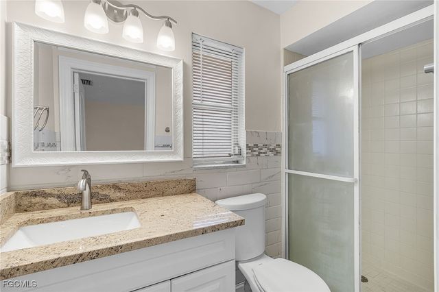 1453 Venetian CT, Cape Coral, FL 33904