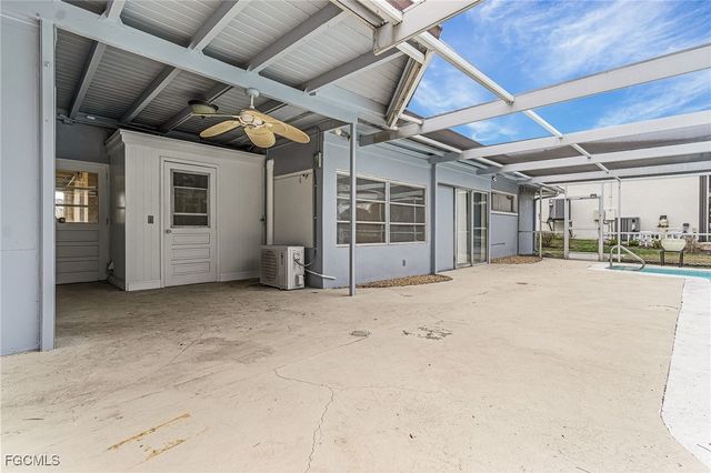 1453 Venetian CT, Cape Coral, FL 33904