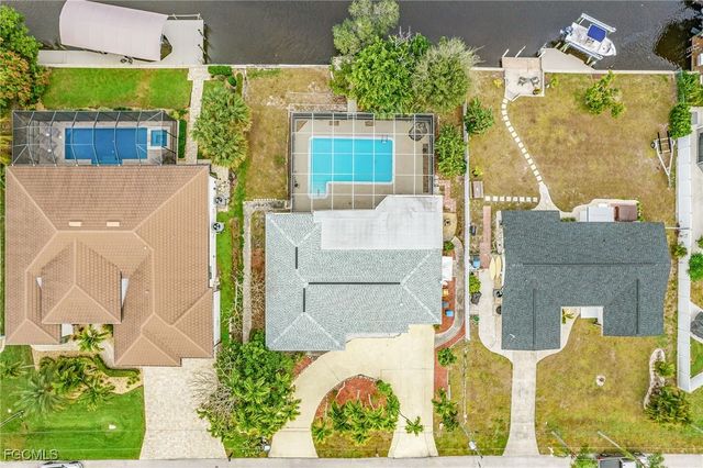 1453 Venetian CT, Cape Coral, FL 33904