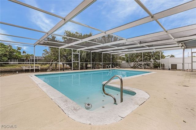 1453 Venetian CT, Cape Coral, FL 33904