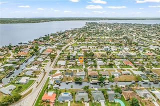 1453 Venetian CT, Cape Coral, FL 33904
