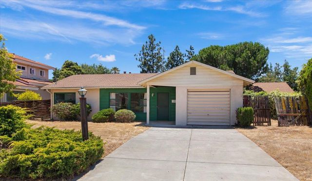 20860 Garden Gate Drive, Cupertino, CA 95014