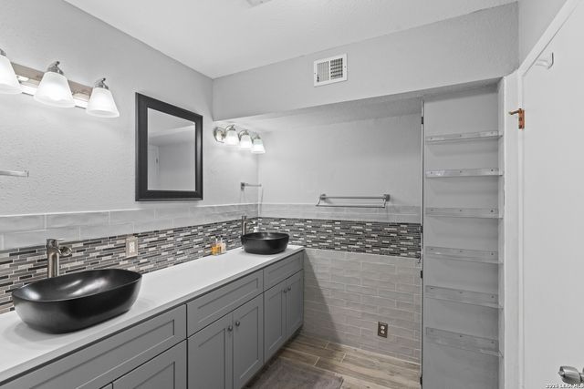 602 Patricia, San Antonio, TX 78216