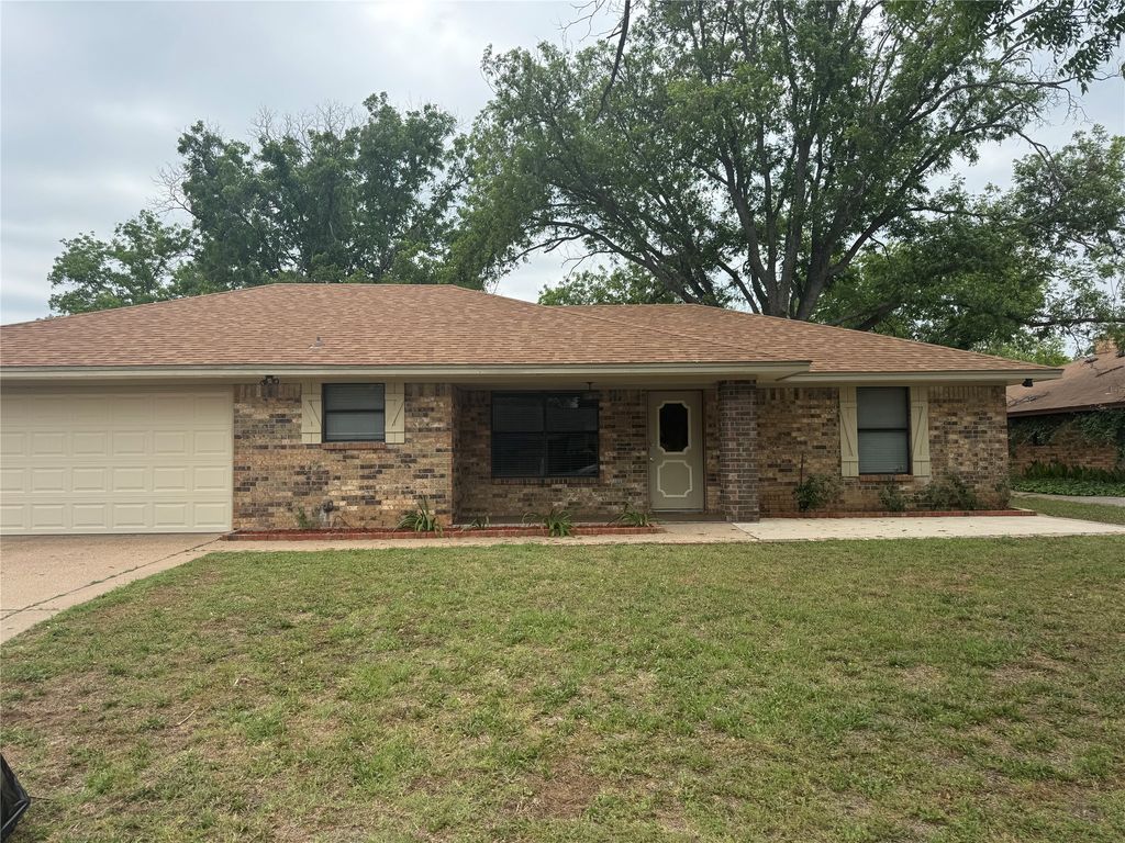 1110 Dove Hollow Road, Granbury, TX 76048
