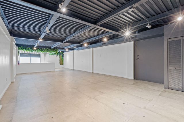 3400 NW 78th Avenue Avenue 5, Doral, FL 33122