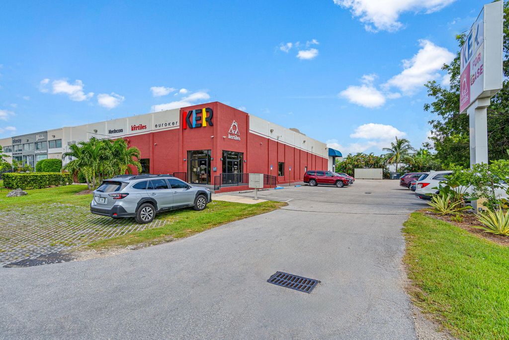 3400 NW 78th Avenue Avenue 5, Doral, FL 33122