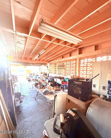 2850 E Glenn Street, Tucson, AZ 85716