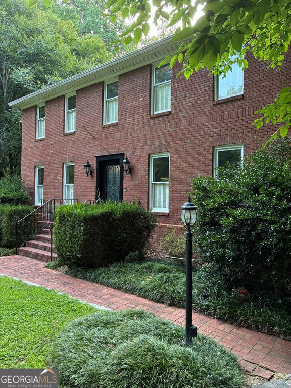 110 Regal Oak, Tyrone, GA 30290