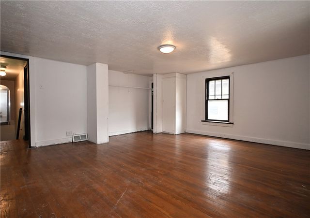 1737 Walnut St, Heidelberg, PA 15106