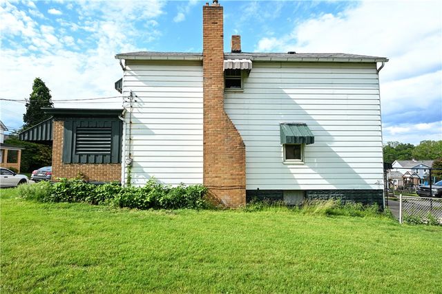 1737 Walnut St, Heidelberg, PA 15106