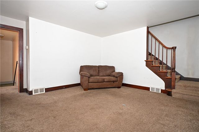 1737 Walnut St, Heidelberg, PA 15106