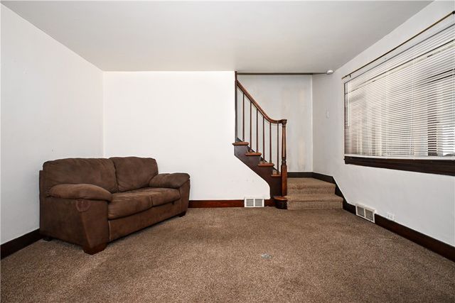 1737 Walnut St, Heidelberg, PA 15106