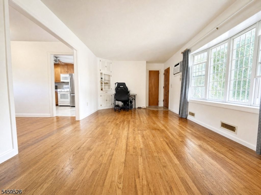 50 Knolls Rd, Bloomingdale Boro, NJ 07403 — photo 5