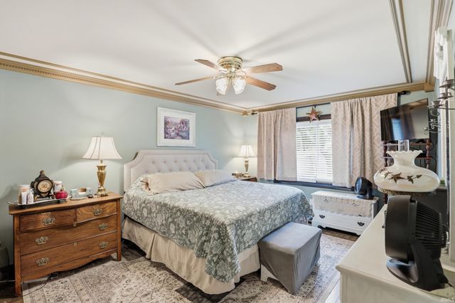 914 Lakeview Drive, Auburn, IN 46706