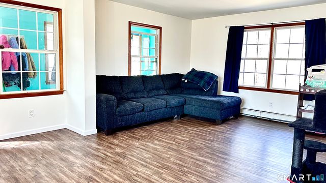512 Brook Road, Scotland, CT 06247