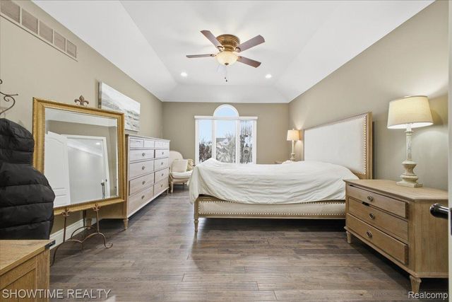 4157 Springbrook Drive, Sterling Heights, MI 48314