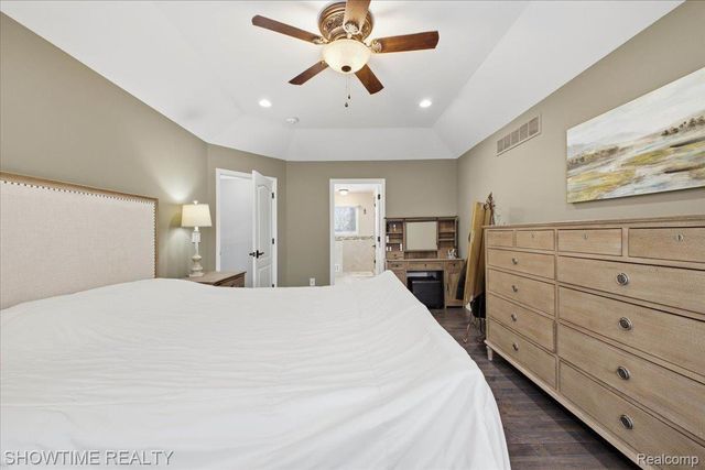 4157 Springbrook Drive, Sterling Heights, MI 48314