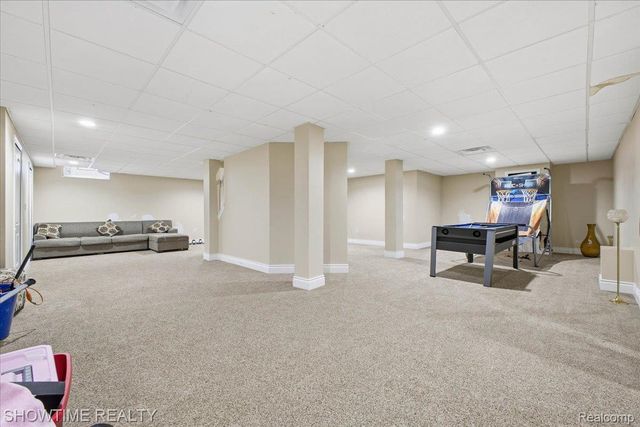 4157 Springbrook Drive, Sterling Heights, MI 48314