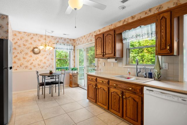 6400 Ridge Lake Road, Hixson, TN 37343