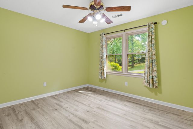 6400 Ridge Lake Road, Hixson, TN 37343