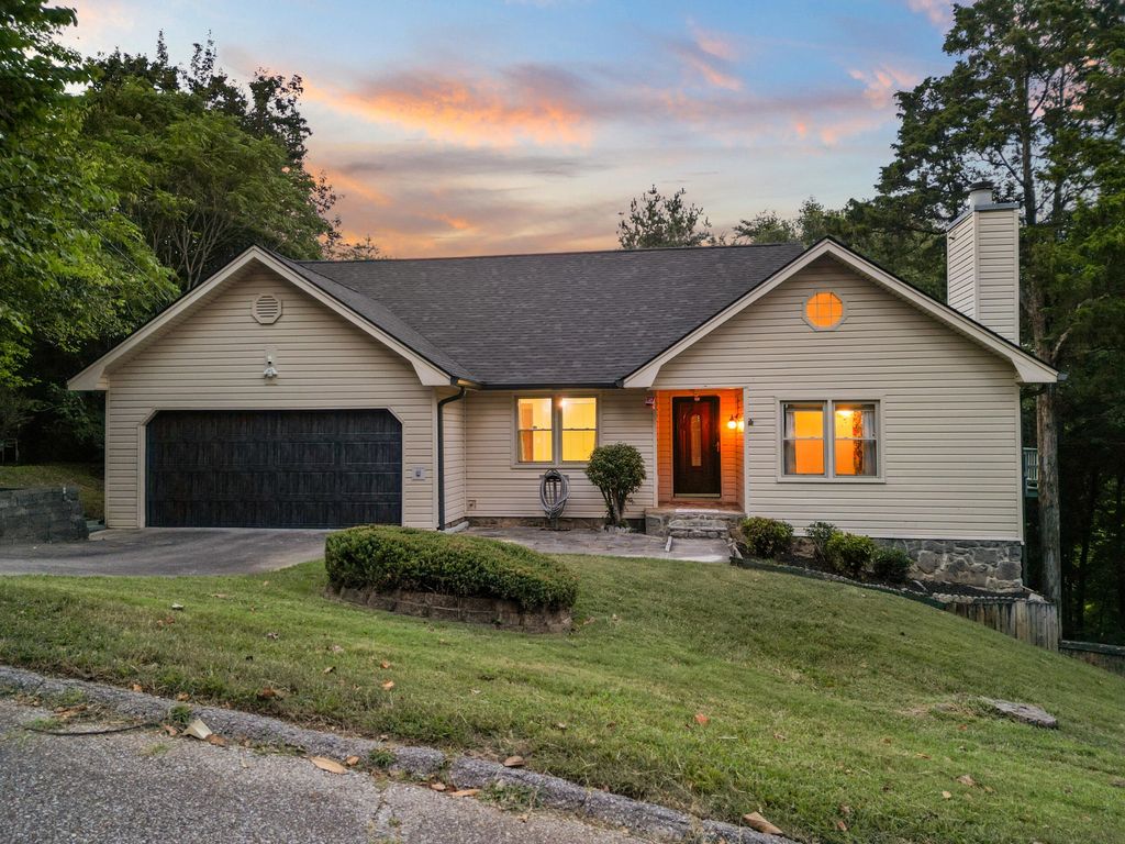 6400 Ridge Lake Road, Hixson, TN 37343