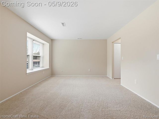 27920 Berrywood Lane 33, Farmington Hills, MI 48334