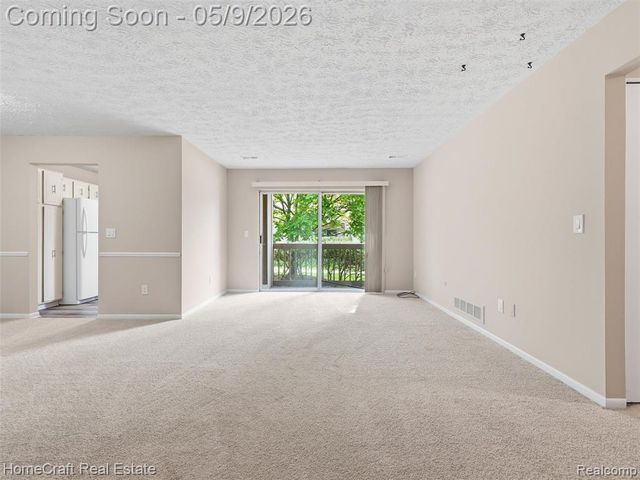27920 Berrywood Lane 33, Farmington Hills, MI 48334