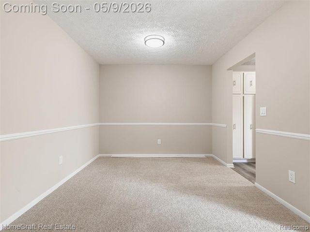 27920 Berrywood Lane 33, Farmington Hills, MI 48334