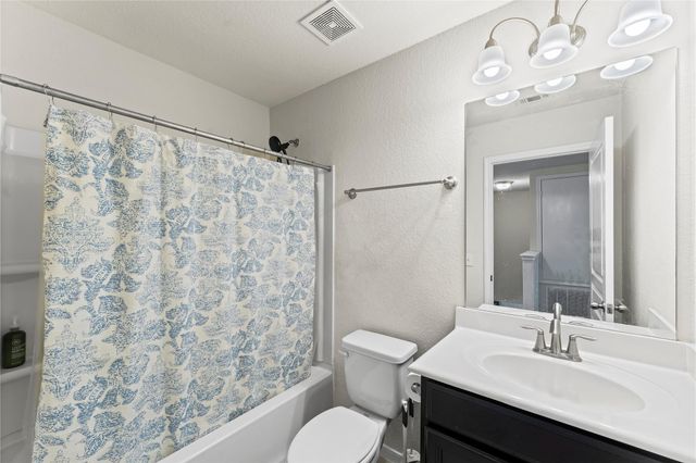 12306 Skyview Amber Court, Houston, TX 77047