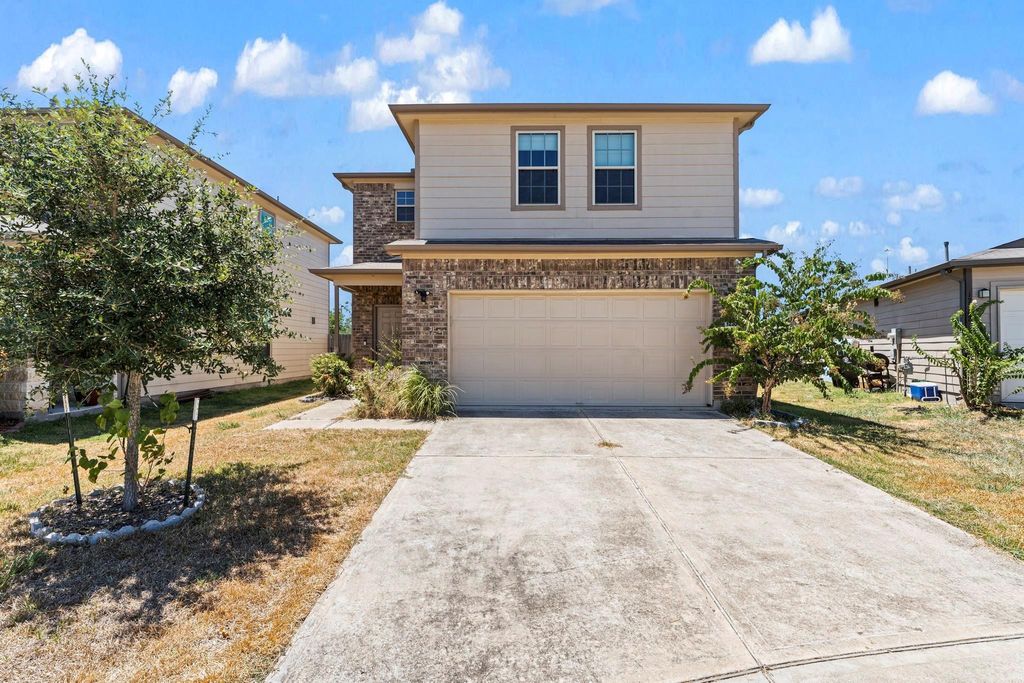 12306 Skyview Amber Court, Houston, TX 77047