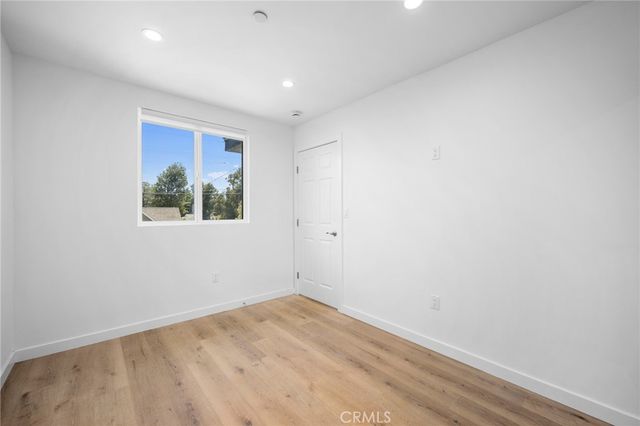 1049 Yarmouth Avenue, Granada Hills, CA 91344