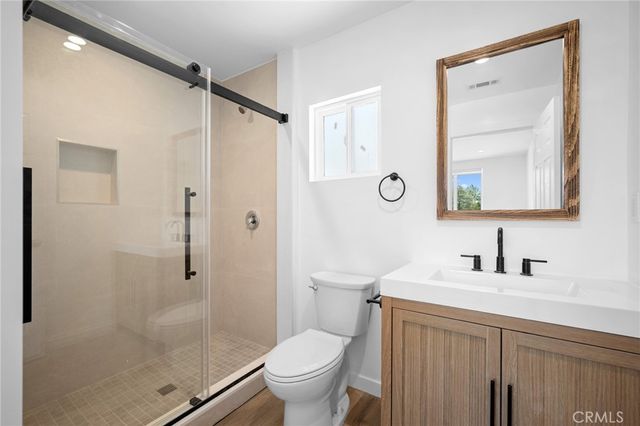 1049 Yarmouth Avenue, Granada Hills, CA 91344