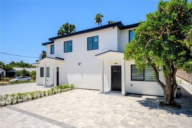 1049 Yarmouth Avenue, Granada Hills, CA 91344