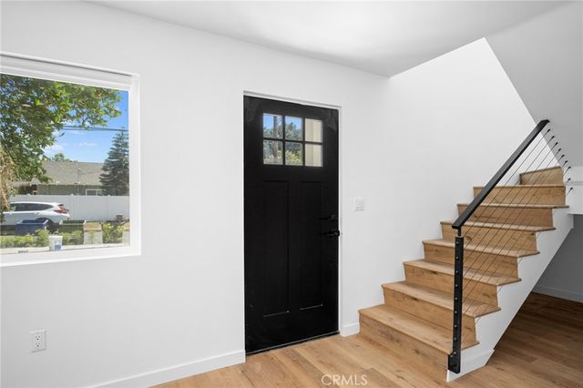 1049 Yarmouth Avenue, Granada Hills, CA 91344
