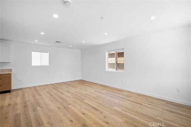 1049 Yarmouth Avenue, Granada Hills, CA 91344