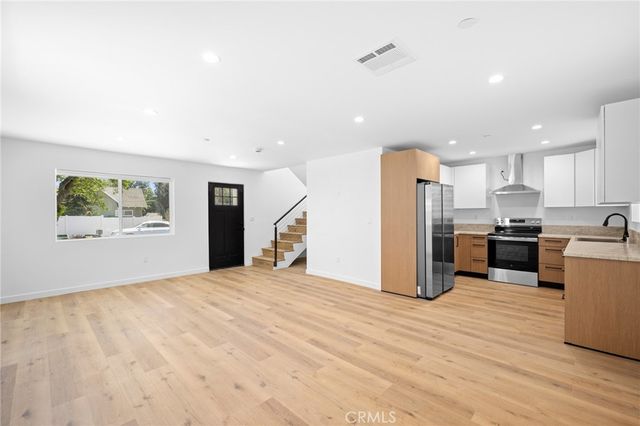 1049 Yarmouth Avenue, Granada Hills, CA 91344